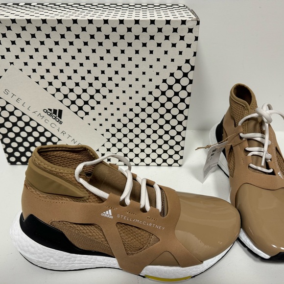 Adidas. Stella McCartney Ultraboost 21.  Brown White/Vapour. - Picture 4 of 5